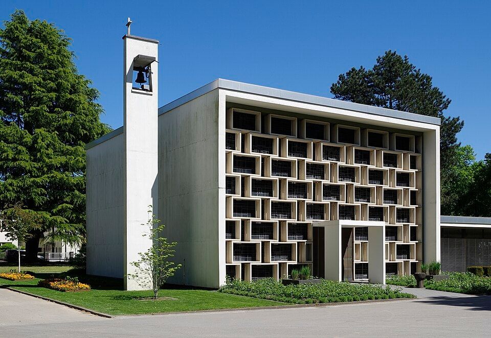 Neue Friedhofskapelle auf Hauptfriedhof Trier